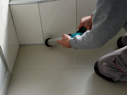 Versiegelung im Sanitärbereich